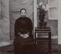 鲁迅母亲的矛盾行为：“为儿子好”，却也成了绑住儿子的道德枷锁