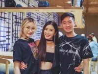 在丈夫出轨后，她果断地做了这件事，如今每天的零花钱将近8万