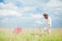 朋友圈很精辟的现实感悟句子，句句入骨，话粗理不粗