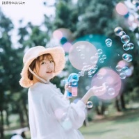 时间停在哪里，遥远的回忆那么近，你还是我最舍不得的曾经