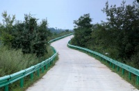 麟游县大力实施农村公路生命安全防护工程 不断提升公路安全通行保障能力