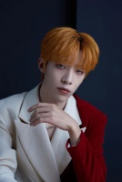 夏瀚宇发文为乱扔烟头道歉：今后一定严以律己