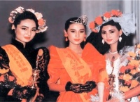 我国第一代“国宝级模特”，长相有多漂亮？网友：美得都不一样