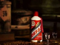 哪些白酒适合收藏？收藏白酒要注意，别再收藏低价值的酒了