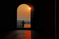 这不是小说：高中辍学流浪，露宿街头两年，现成为上市公司CEO