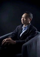 王彬：墙里秋千墙外道