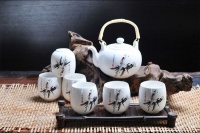 喜欢喝茶的人越来越多，那么喜欢喝茶的女人喜欢紫砂壶吗？