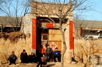 俗语说：肩挑四两为客，帮人一日为奴，啥意思？蕴含现实人情世道