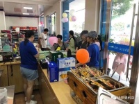 愿你孤身一人，总会有人给你温暖