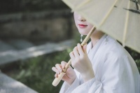 红尘寂寞，流年若水