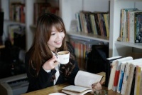 他们都是利用人性的顶尖高手，告诉你，人性之恶才是利润之源