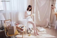 无怨无悔，爱一个人就请珍惜，不爱就请放弃。