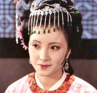 秦可卿容貌出众，年纪轻轻，为什么却想不开，与年老的贾珍偷欢？