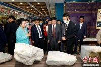 广东揭阳玉器产业向电商转型 直播和线上交易额攀升