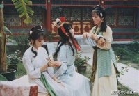 脂砚斋说“晴为黛影”，为什么黛玉很受欢迎，而晴雯人缘却很差？