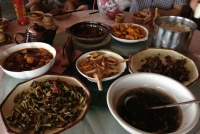 民间俗语：“菜不摆三，筷不成五，席不成六”，啥意思？