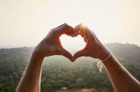 你是怎样爱一个人的？这三种看似正确的做法，其实正在疏远你们