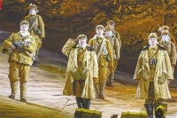 话剧《兵团》昨晚首场试演