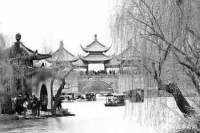 他一生只写一首诗，全诗只有两句，却成为千古绝句，还诞生一成语