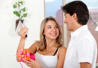 有一种凝望叫作冷眼旁观，有一种无视叫作默默关怀