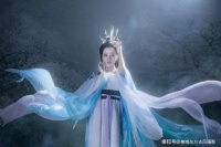 赴一场人间惊鸿，倾醉桃林，翩翩起舞