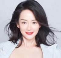 张定涵嫁大15岁国家一级演员王志飞，相识3天闪婚，今结婚7年，仍买不起房