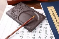 喜欢改诗的王安石，这一首便是他的著名例证