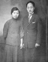 二婚后父亲断了他生活费，将家产送人，他毫不在乎，说什么都不要了