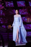 杨幂字迹工整下笔“刚劲有力”！为何孩子不再学习毛笔字？