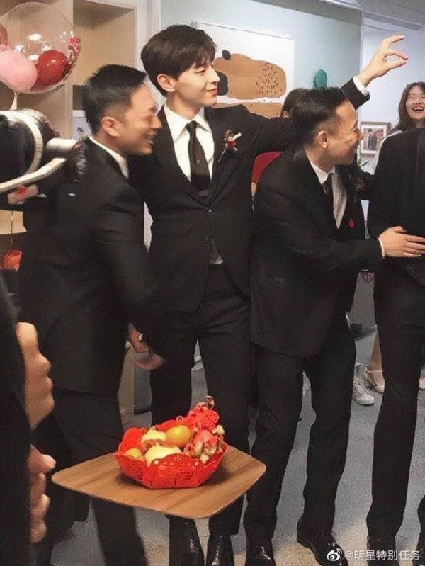 邓伦伴郎业务只针对发小