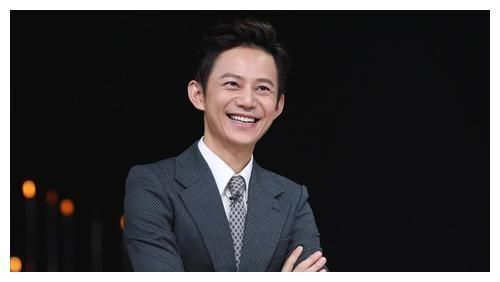 何炅