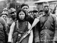 82年，重庆发现一具“脚镣遗骸”，他是失踪近50年的红军师长