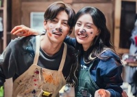 池昌旭新剧发展迅猛，第二集就有大尺度桥段，成年人爱情令人上头