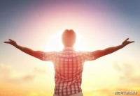 当你对未来迷茫时，不妨这样做，领悟得越早越容易走上坡路