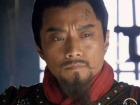 水浒传中宋江最疼爱的爱将，虽然经常杀人放火，可是对其忠心耿耿