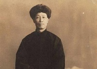 此人本是著名书法家，却做了汉奸，随手写下的四个字今“烂大街”