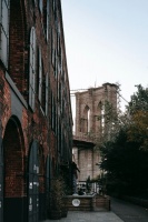 战略上藐视，战术上重视