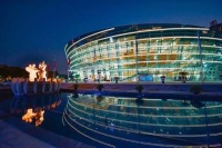 东莞玉兰大剧院庆祝十五周年生日