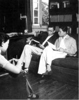 再读《傅雷家书》：它比随波逐流好