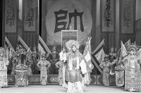 经典豫剧《穆桂英挂帅》唱响绿城