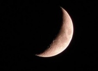 心理测试：三个月亮，你最喜欢哪一个？测多少人懂你的内心