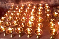 供灯千篇文一百一十八：一家人的故事