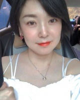 悦读者：这首诗的名字就叫青春