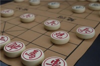 刘邦骂项羽时被箭射中，虽只是轻伤，但象棋从此多出一不成文规定