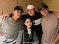 人生赢家！张馨月晒与林峯吴卓羲黄宗泽合影