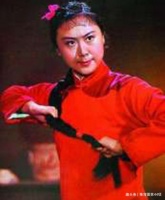 八大样板戏之一京剧《红灯记》，故事深动，歌声好听，表情到位