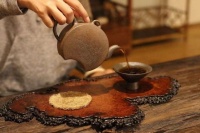 喝茶、品茶？如何优雅地品一杯茶？