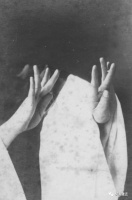 说京剧旦角表演的诀窍：“似可不必讳疾忌医，把跷功全废”