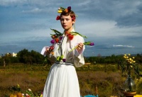 在成人世界里，没有简单的两个字