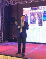 李亮_大器晚成的人，都有这三个特点